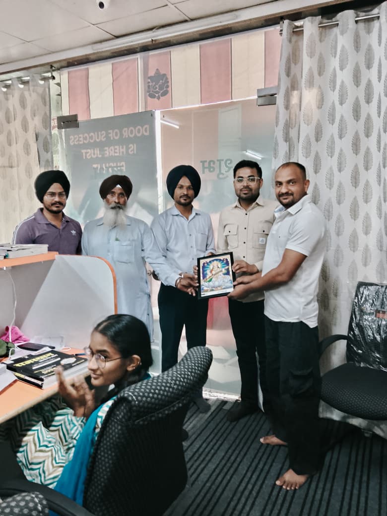 WhatsApp Image 2025-10-22 at 12.49.03