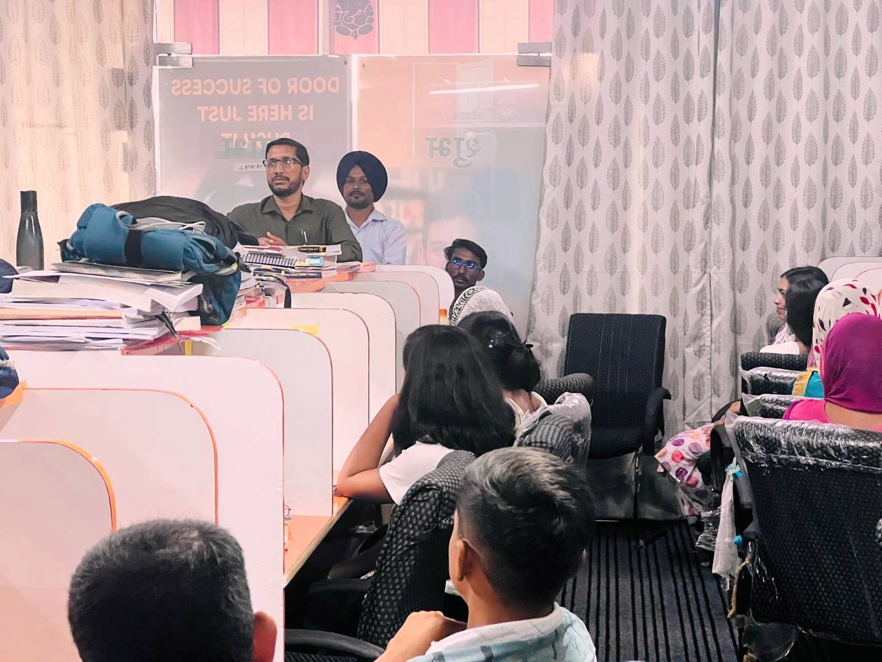 photo_6327877499219986245_y