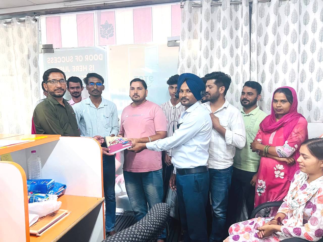 photo_6327877499219986291_y